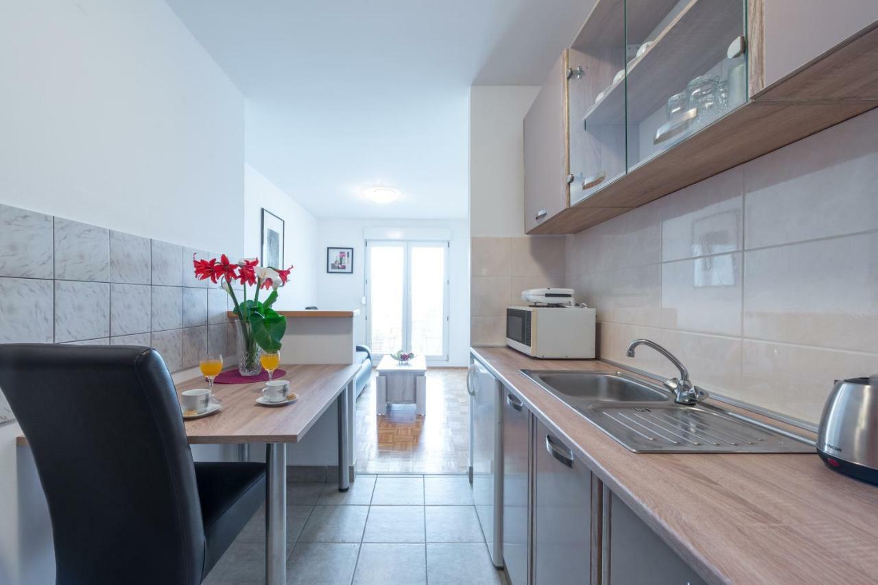 Antonija'S Little Oasis Apartment Дубровник Екстериор снимка